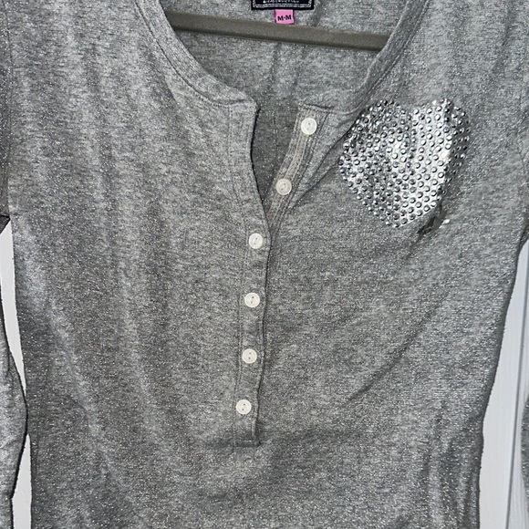PINK Victoria's Secret Gray Long Sleeve Tee - Picture 4 of 5